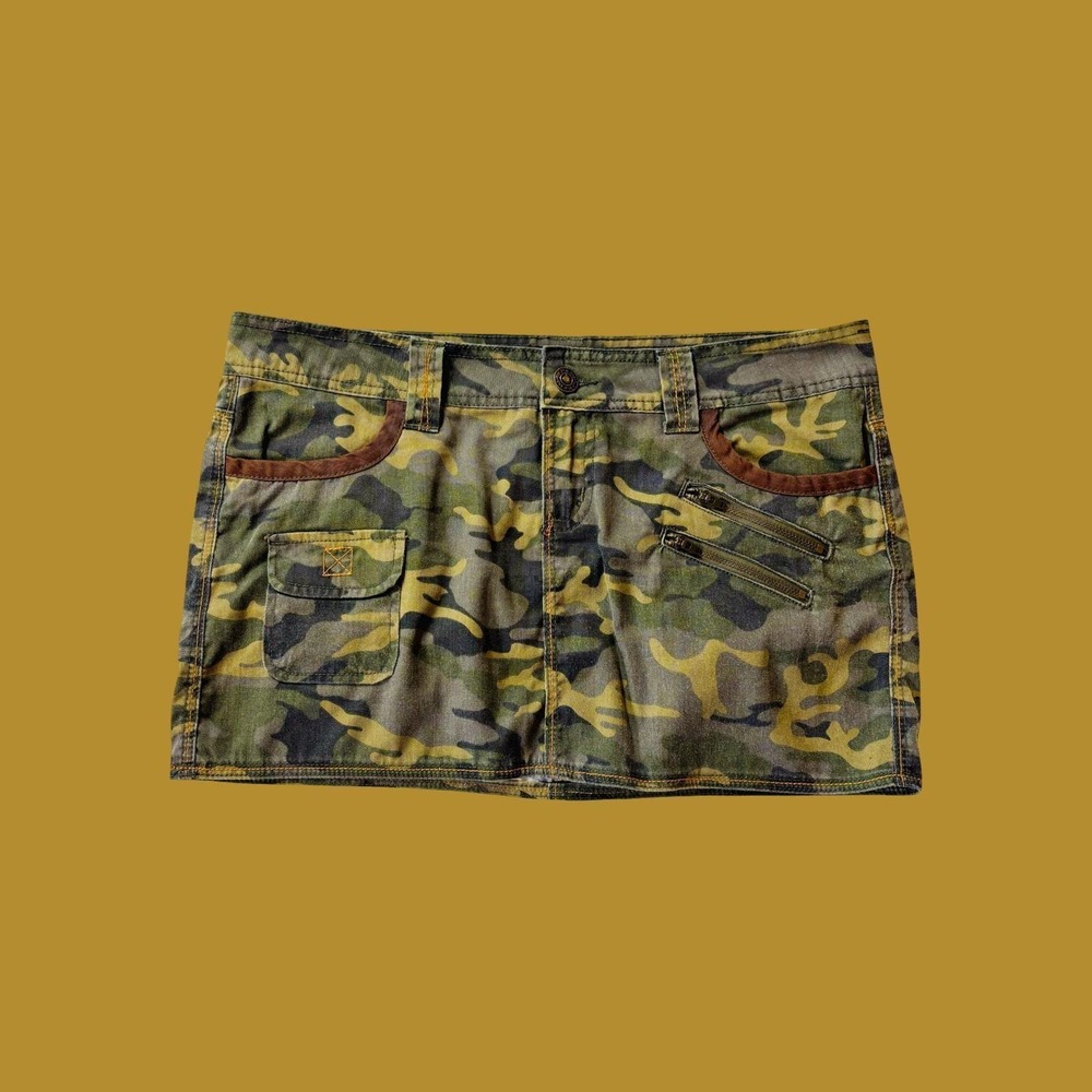 Vintage Y2K Camo Utility Grunge Micro Mini Skirt Size 11 12